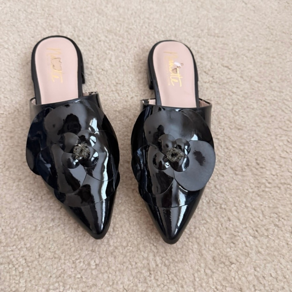 Nanette Lepore Alexandra Black Patent Floral Pointed Toe Mules Size 9M